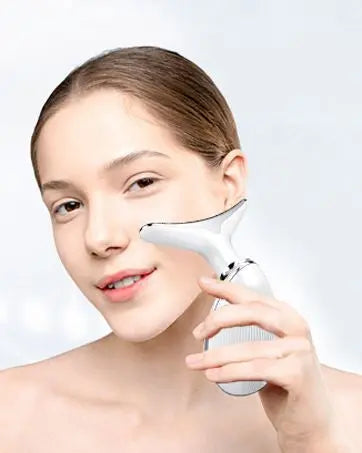 Facial Skin Scrubber: Your Complete Guide to Cleaner, Smoother-Looking Skin at Home